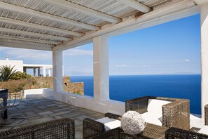 upper level veranda
