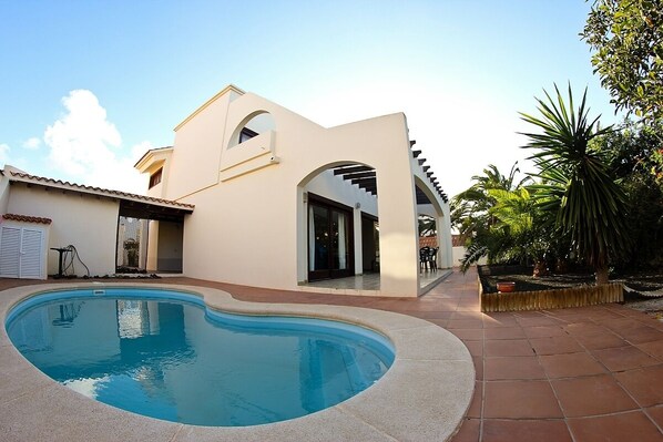 Villa with pool