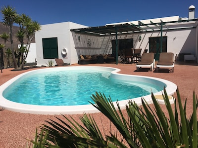 Fantástica villa privada de lujo grande con piscina climatizada y wifi