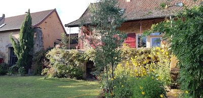 Superb winegrower's house. Completely renovated. South Burgundy 