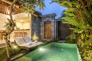 Private pool