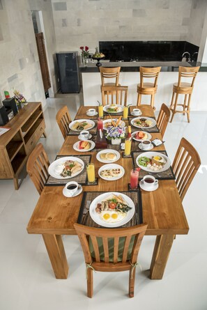 Breakfast area