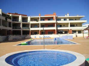 Dunas do Mar swimming pool and separate children's pool