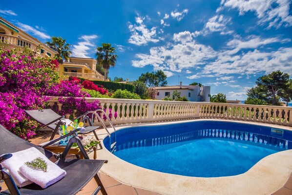Holiday house with pool and barbecue Alcudia 