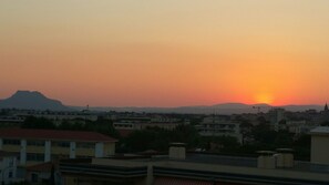 Coucher de soleil sur le rocher de Roquebrune 
