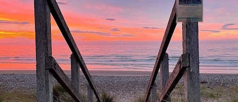 Une passerelle vers la magie de vos vacances :les plages d'Occitanie