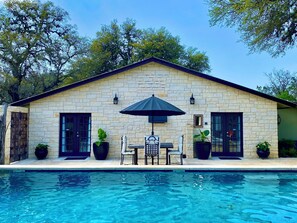 Agua Bonita - Barefoot luxury with fantastic waterfall pool, large cabana and lots of outdoor entertainment area!