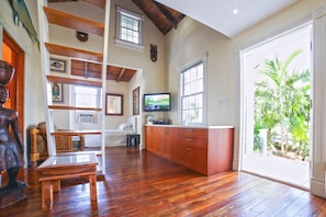 Cigar House Living Room and Front Porch