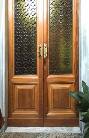 Entry to Foyer