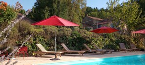 beautiful 12m private pool 