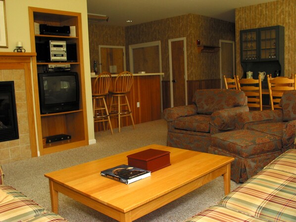 Living room, dining area