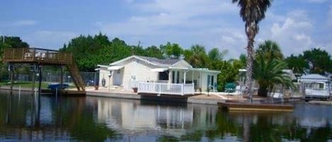 Beautiful Waterfront Corner Lot! with private observation deck