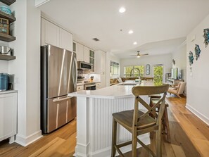 Beautifully Renovated Kitchen at 509 North Shore Place