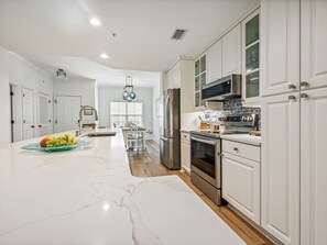 Newly Remodeled Kitchen at 509 North Shore Place