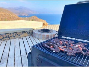 Ensenada Escape is a great place for grillin'!