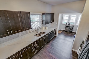 Brand New Kitchen with quartz countertops