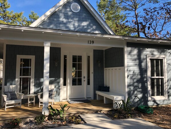 Welcome to Ms Millie's Cottage