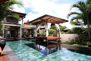 Cozy 4 Bedroom Villa Private Pool