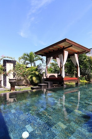Cozy 4 Bedroom Villa Private Pool