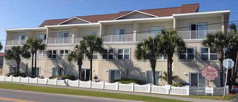 Royal Seaesta #5 Townhouse, Destin, FL. 4br/4ba. Sleeps 10-12.