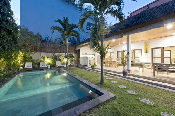 2.Pool