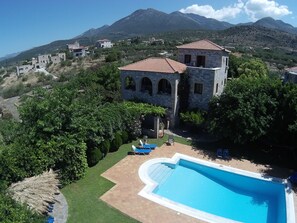 villa sunset and pool area