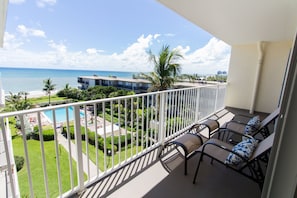 sit outside and have your coffee or wine overlooking the pool and ocean!