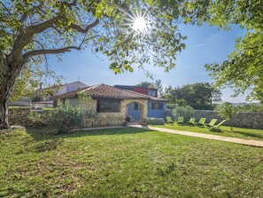 Propiedad, Casa, Casa, Bienes Raíces, Inmuebles, Edificio, Árbol, Cielo, Barrio Residencial, Arquitectura