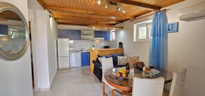 Open plan living/dining and kitchen area