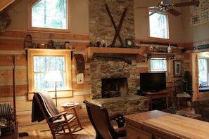 Awesome fireplace for those chilly mountain nights.