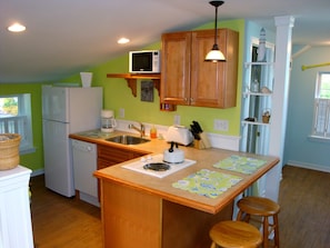 Kitchen Area with Breakfast Bar
