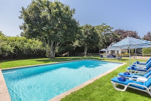 Pool view. 