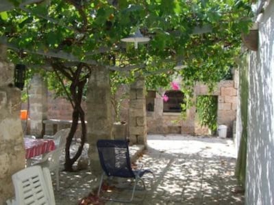 SALENTO - little apartment in ancient villa, sight sea, encircled calm locality from the green, single private reduction to the beautiful reef to 100 MT, apartment/ flat - 2 rooms - 2/4 persons