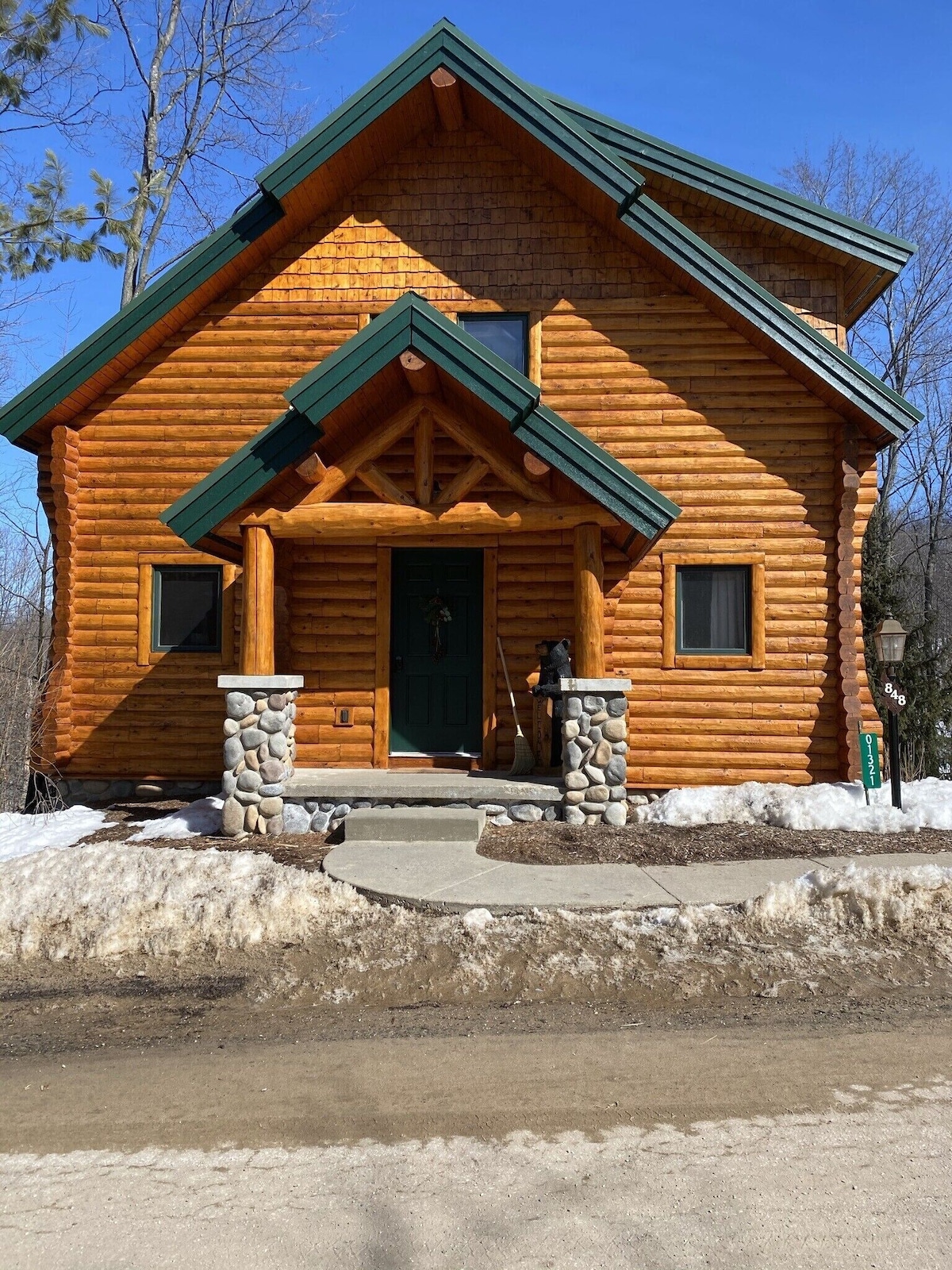 Main Image