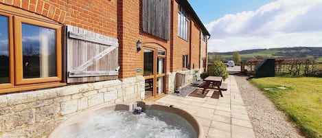 Barn conversion with Private Hot Tub.