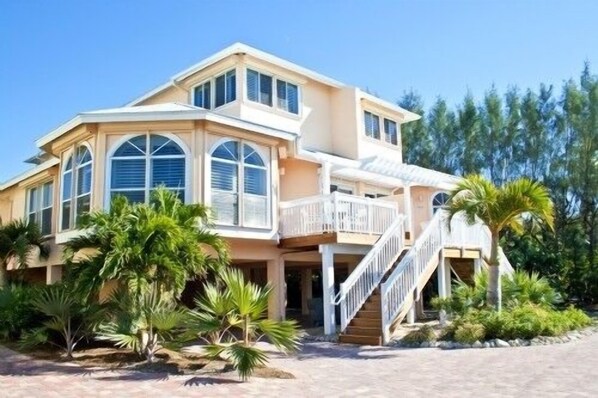 Exterior of the Captiva Beach Villa Donax