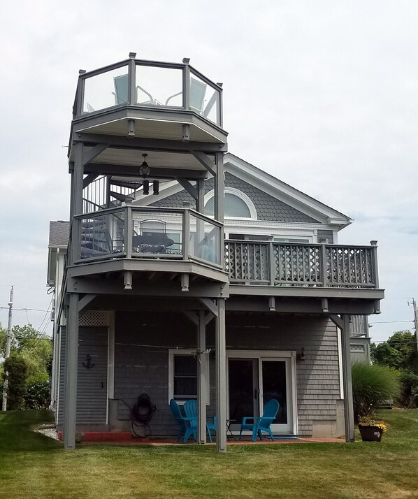 Three levels of decks provide unparalleled relaxation and views