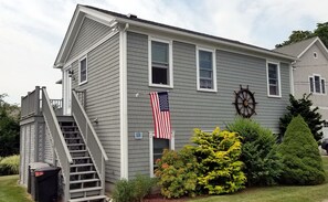 Ample parking in the front of the house provides quick access to the front steps