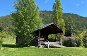 FRONT OF CABIN