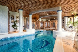 All year heated swimming pool