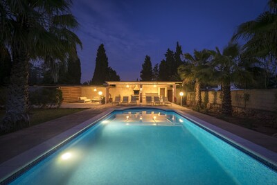 Preciosa villa con piscina de 5 dormitorios cerca de la zona de playa de Cala Jondal