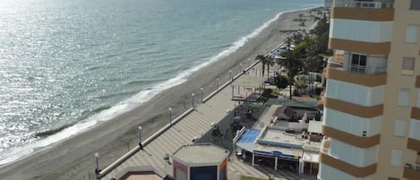 Vista para praia/oceano