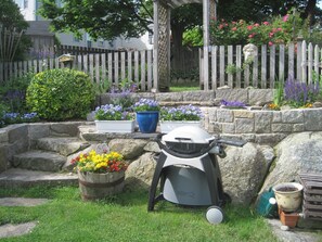 Gas BBQ and picnic terrace on upper level