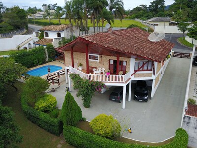 Atibaia - Casa com piscina, lareira,terraço com vista panorâmica 