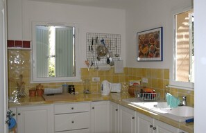 provencal kitchen
