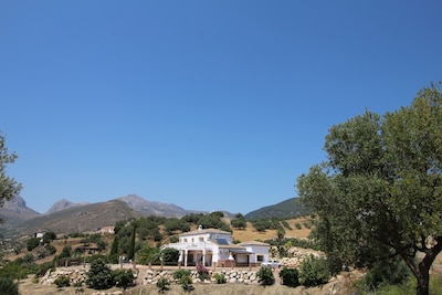 Spectacular, 6 bedroom villa with large private pool in Nature Reserve area
