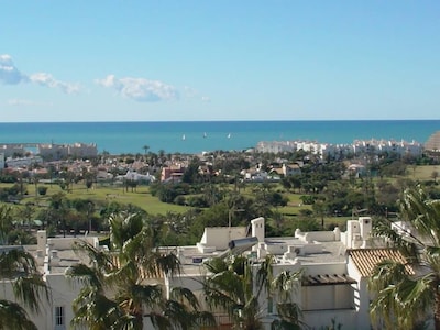 Casa de vacaciones con vistas panorámicas al Mediterráneo y al campo de golf
