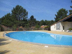 PISCINE RESIDENCIELLE