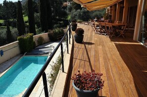 Terrasse / Balcon ( vue ouest )