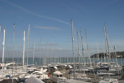 Gorgeous Townhouse Overlooking Cowes Marina